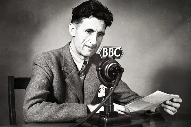 Дж. Оруэлл во время работы на BBC
